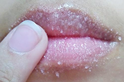 DR.HC All-Natural Lip Scrub & Mask (10g, 0.35 oz.) (with Panax Ginseng, Raspberry & Avocado) (Exfoliating, Anti-pigmentation, Anti-dryness, Plumping...)-8